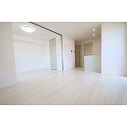 アウローラ（東真鍋） 101 1階1LDKのリビング/ダイニング