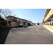 敷地内に駐車場をご用意しております