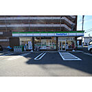 ファミリーマート大町東店