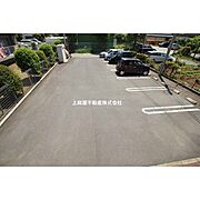 敷地内に駐車場をご用意しております