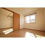 南側洋室とリビング