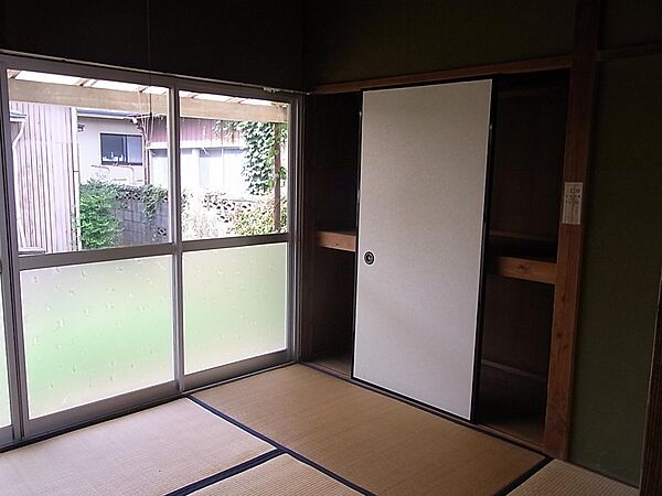 commercial 茨城県かすみがうら市宍倉

地図を見る
