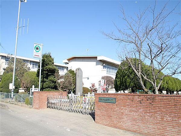 detached 茨城県常総市新石下

地図を見る