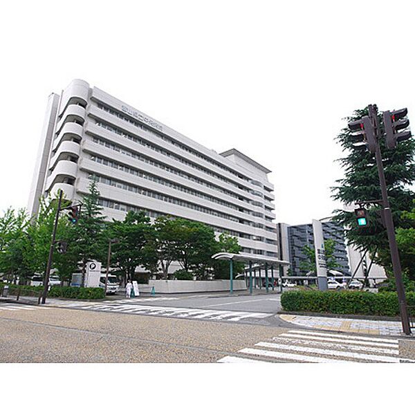 画像17:病院「富山県立中央病院まで2700ｍ」