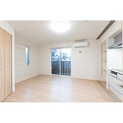 パチオーリ五福 101 1階ワンルームのリビング/ダイニング