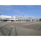 中学校「芝園中学校まで800ｍ」