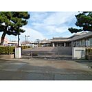 小学校「岩瀬小学校まで450ｍ」