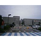 病院「富山県立中央病院まで2100ｍ」