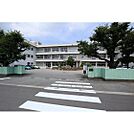 小学校「山室中部小学校まで1400ｍ」