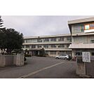 小学校「堀川南小学校まで1300ｍ」