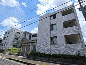 奈良県奈良市菅原東2丁目（賃貸マンション3LDK・3階・76.49㎡） その1