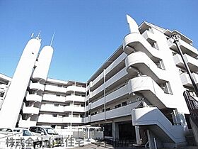 奈良県奈良市富雄元町1丁目（賃貸マンション3LDK・6階・66.45㎡） その1