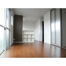 ショコラティエ 201 2階1LDKのリビング/ダイニング