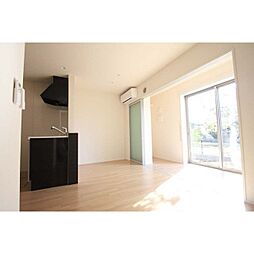 グラティテュード・K 1階1LDKのリビング/ダイニング