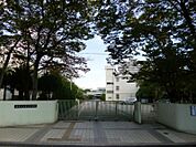豊中市立第九中学校 3716m
