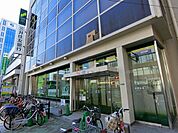 三井住友銀行十三支店 479m