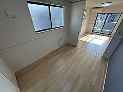 阪急宝塚本線 岡町駅 徒歩11分の賃貸アパート 2階1LDKのリビング/ダイニング