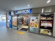 ローソン 阪急豊中店 429m