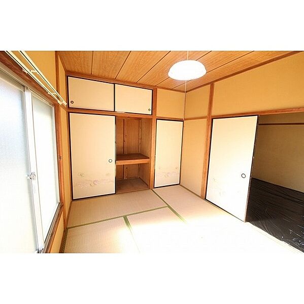 detached 茨城県牛久市栄町1丁目

地図を見る