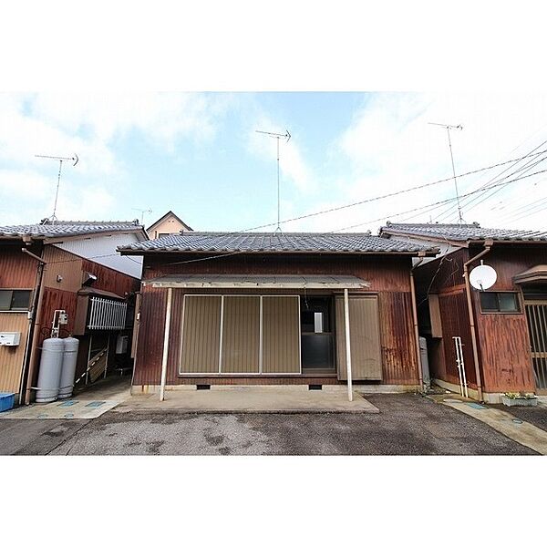 detached 茨城県牛久市猪子町

地図を見る