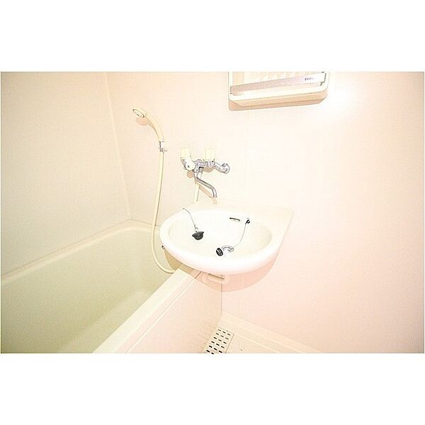 apartment 茨城県稲敷郡美浦村木原
木原の賃貸情報を見る
物件地図