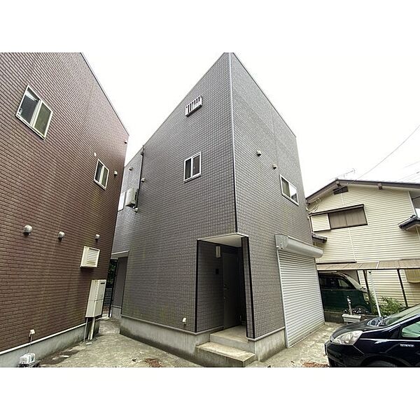 detached 茨城県牛久市小坂町

地図を見る