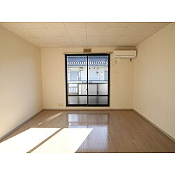 シルクヒルズAB A202 2階1Kのリビング/ダイニング