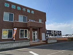 羽後不動産駐車場