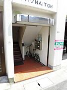 建物入り口です