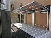 雨の日も安心の屋根付き駐輪場完備♪