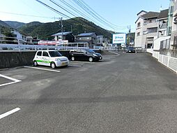 4 / 4