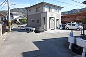 交通量の少ない前面道路♪
