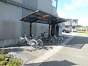 屋根付き駐輪場完備♪無料でご使用いただけます♪