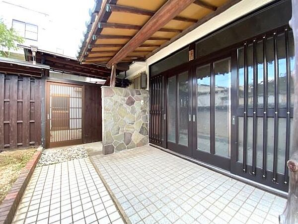 玄関