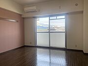 洋室8.5帖