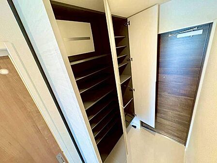 土日もご案内可能です♪？プレサンスロジェ宜野湾我如古ヴォールタワー