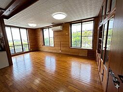 西原町字与那城 戸建