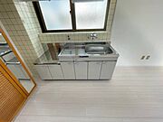 ※同タイプ、別部屋の写真です。現状優先になります。