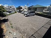 通路部分を除いた面積は265？(約80.16坪)です。