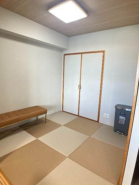 半畳畳の和室