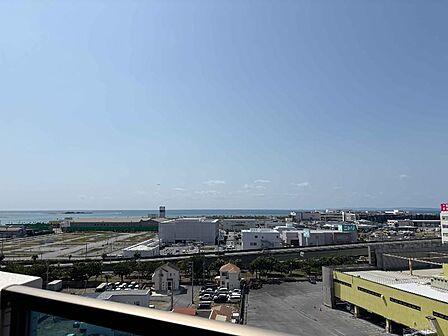 バルコニーからのオーシャンビュー/西方向を撮影