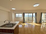 キッチンから海が見えます
