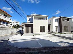 沖縄市知花1丁目−全5棟C号棟
