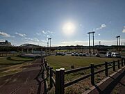与那城総合公園多種目競技場：徒歩7分