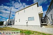新築戸建て完成しました♪見学できます！ホームトレードセンターまでお気軽にお問い合わせください。