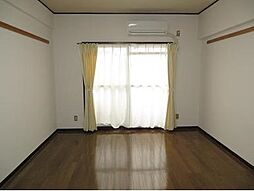 メゾンドール砥部 3階1Kのリビング/ダイニング