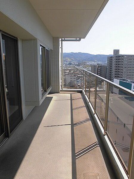 バルコニーを拡大表示