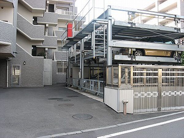 駐車場を拡大表示