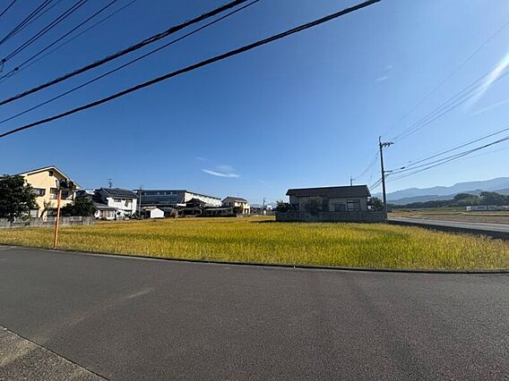 南面角地で日当...