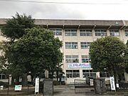 【中学校】東中学校まで742ｍ